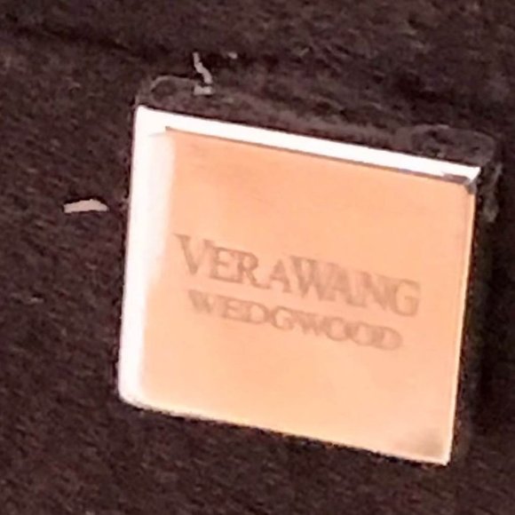 RARE FIND ~ Vintage Vera Wang by Wedgwood Baby Silverplated Frame 4x6 - Picture 6 of 6